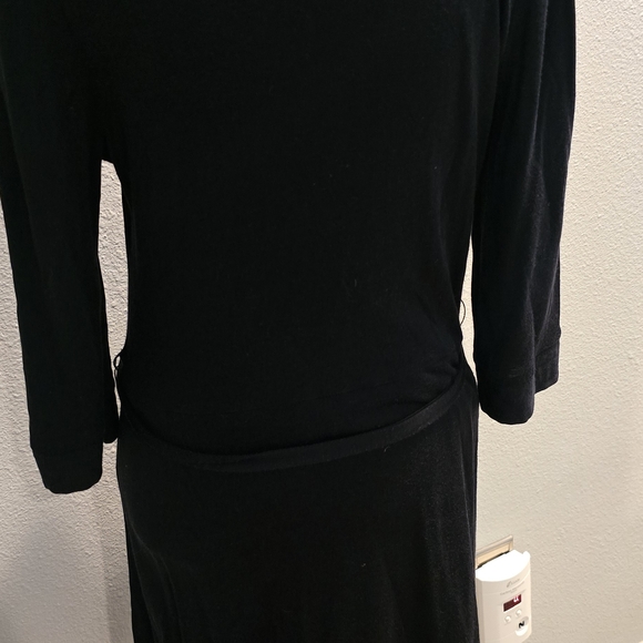 The Limited Classic Black Dress - Picture 2 of 8